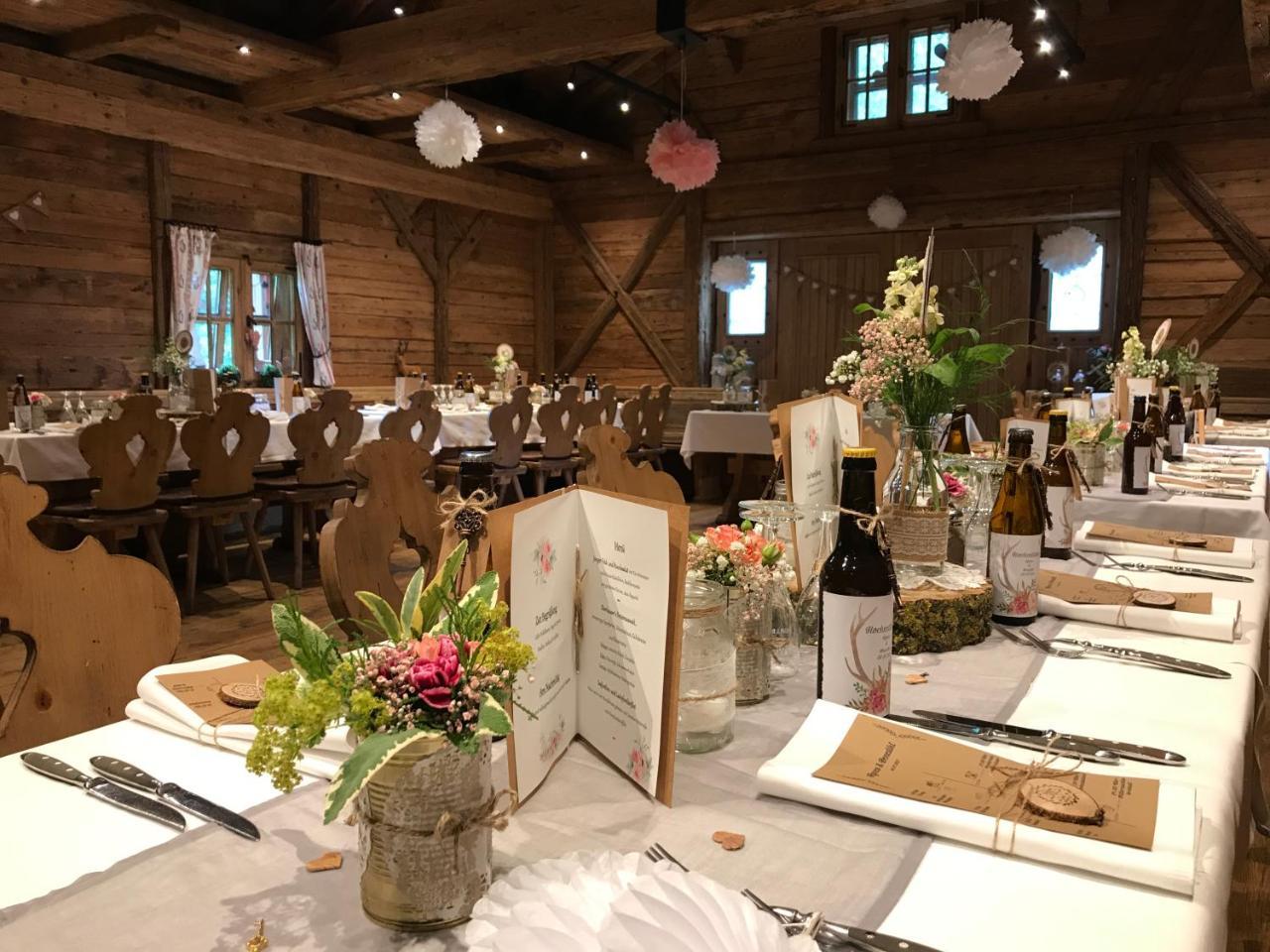 Metzgerei Gasthof Oberhauser - Hotel Zur Post Egling Bagian luar foto