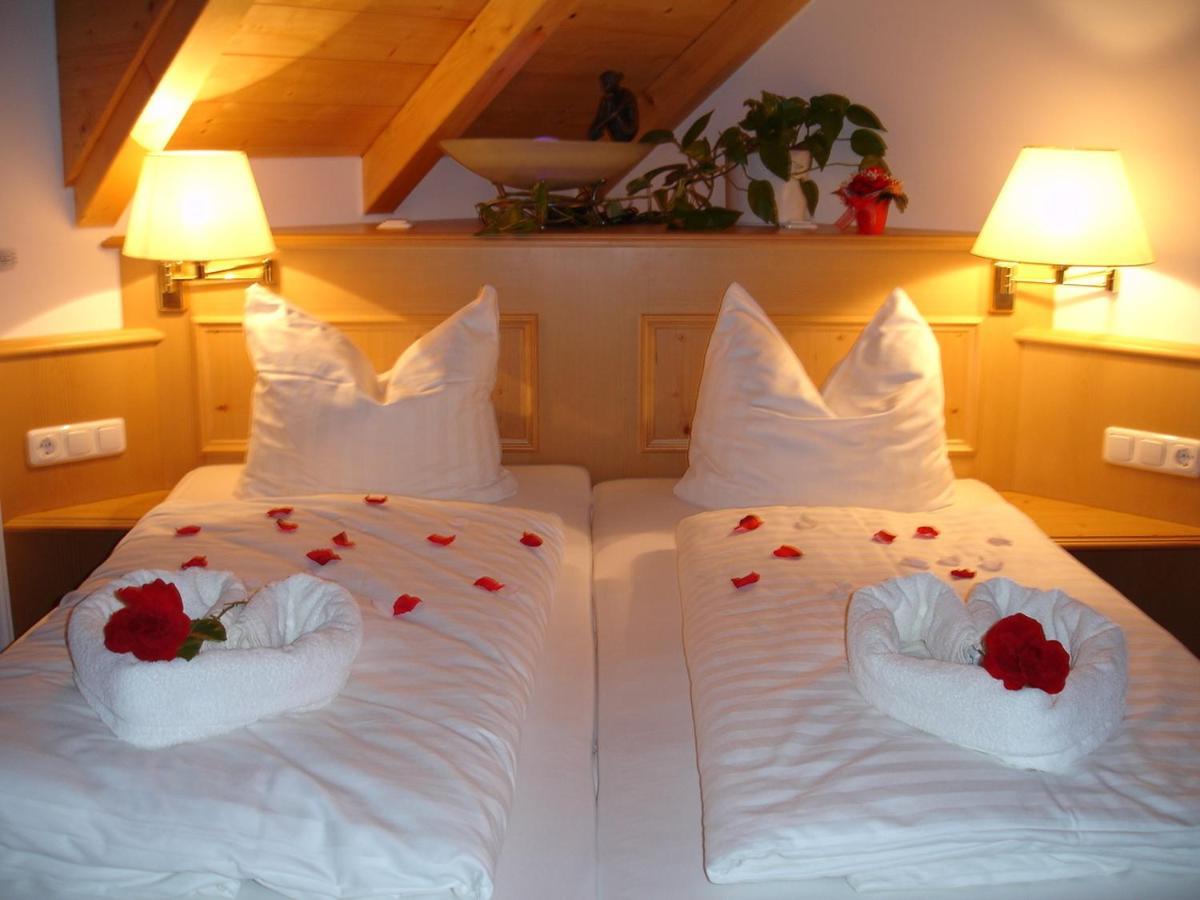 Metzgerei Gasthof Oberhauser - Hotel Zur Post Egling Bagian luar foto